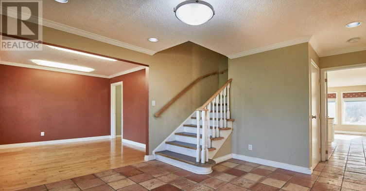 650 Lake Ridge Road, Whitby, ON, L1Z 1W9 - 7