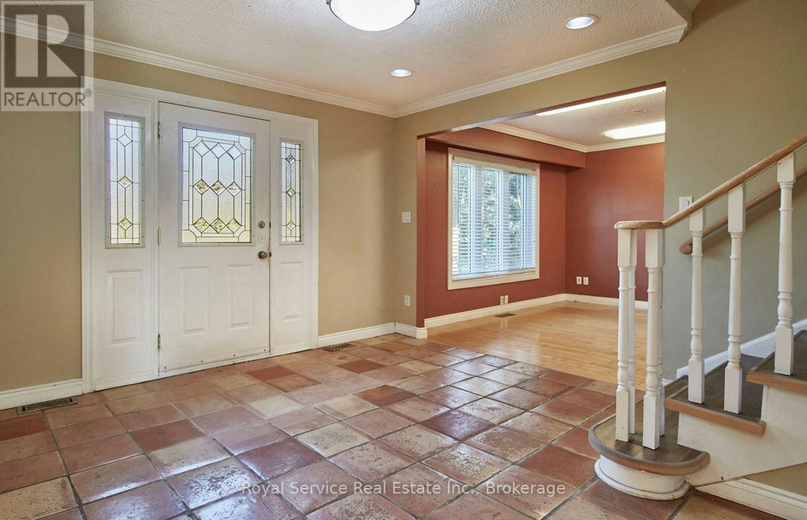 650 Lake Ridge Road, Whitby, ON, L1Z 1W9 - 6