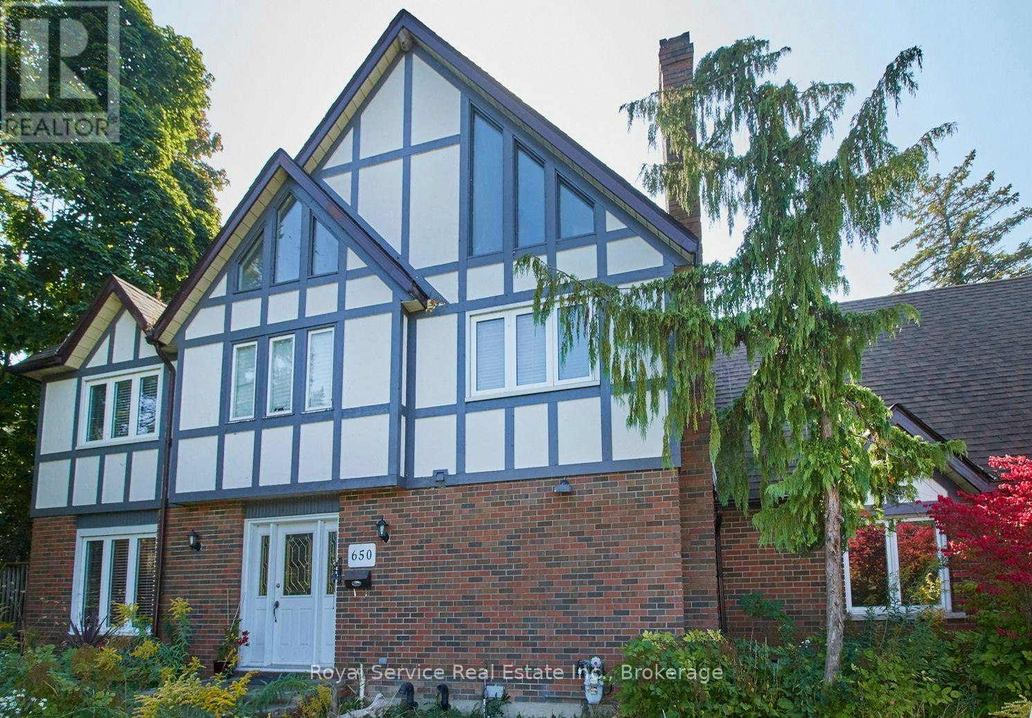 650 Lake Ridge Road, Whitby, ON, L1Z 1W9 - 4