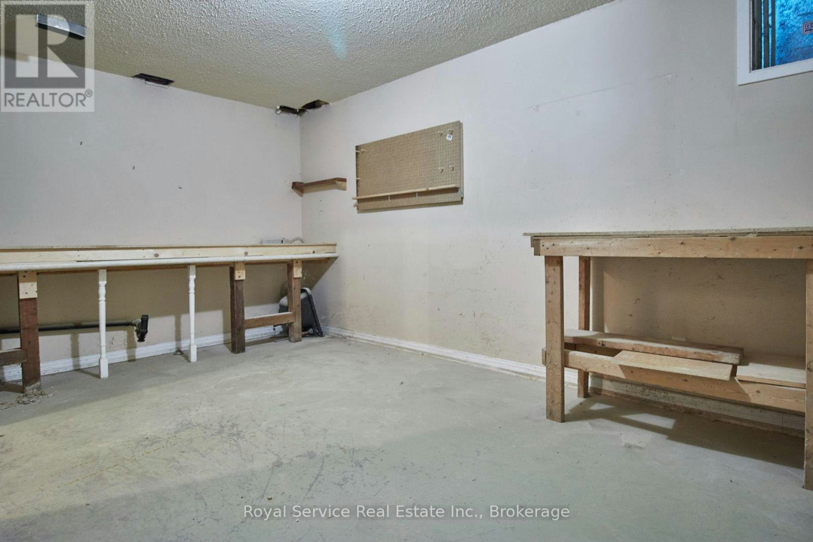 650 Lake Ridge Road, Whitby, ON, L1Z 1W9 - 20