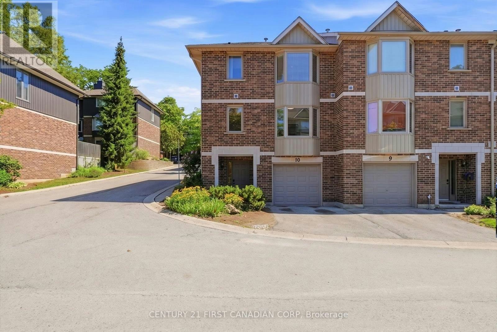 10-1548 Richmond Street, London, ON, N6G 4W7