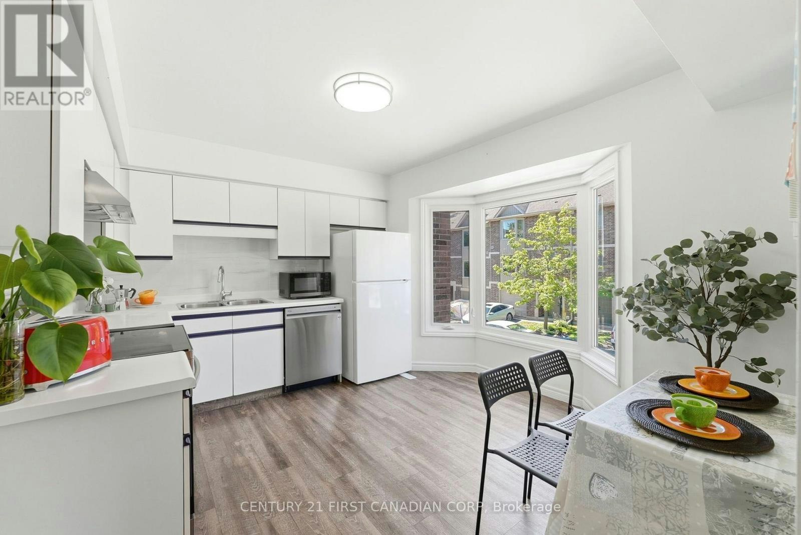 10-1548 Richmond Street, London, ON, N6G 4W7 - 16