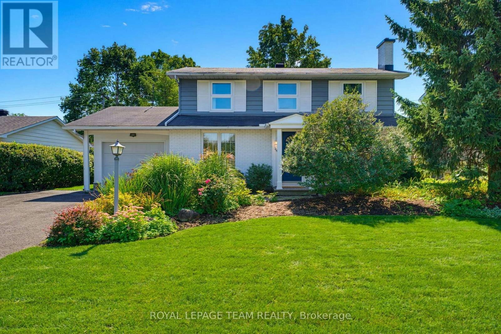 115 Beaver Ridge, Ottawa, ON, K2E 6E5