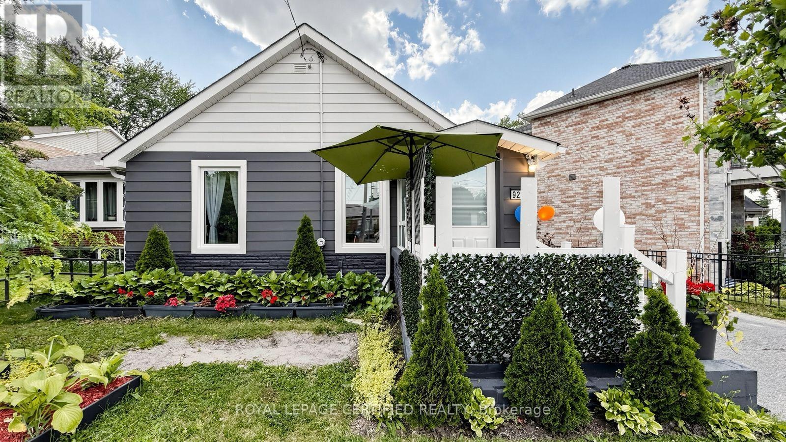 922A Danforth Road, Toronto, ON, M1K 1H9