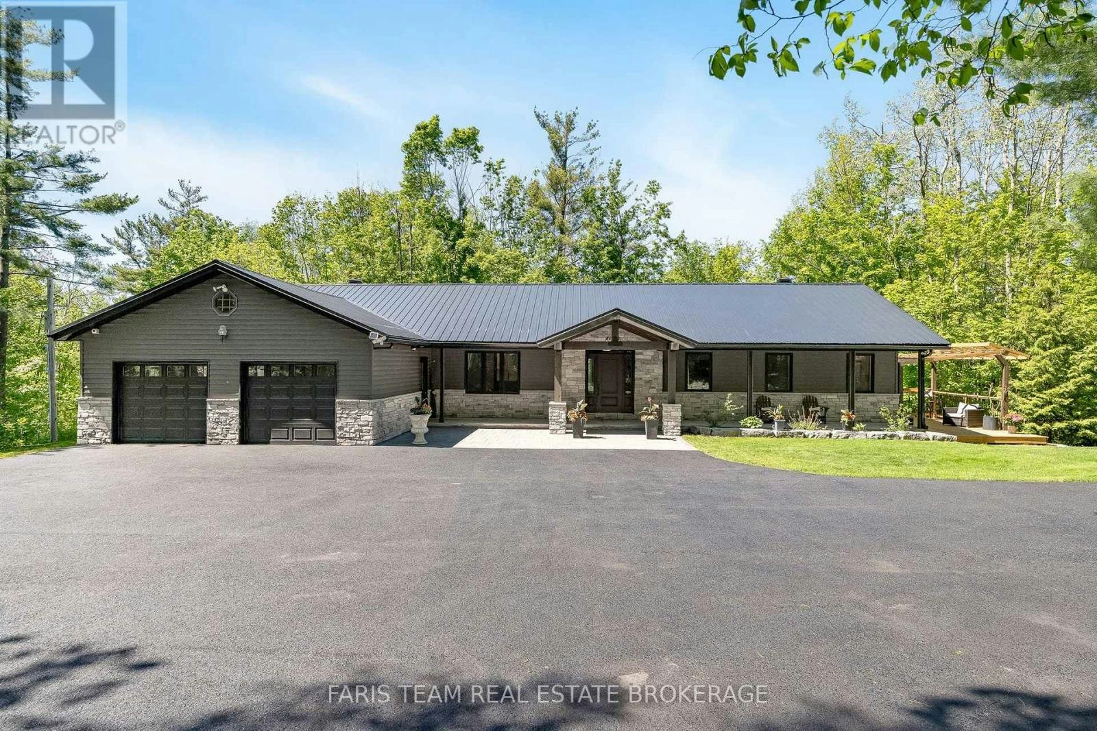 800 Mount St. Louis Road W, Oro-Medonte, ON, L0L 1V0