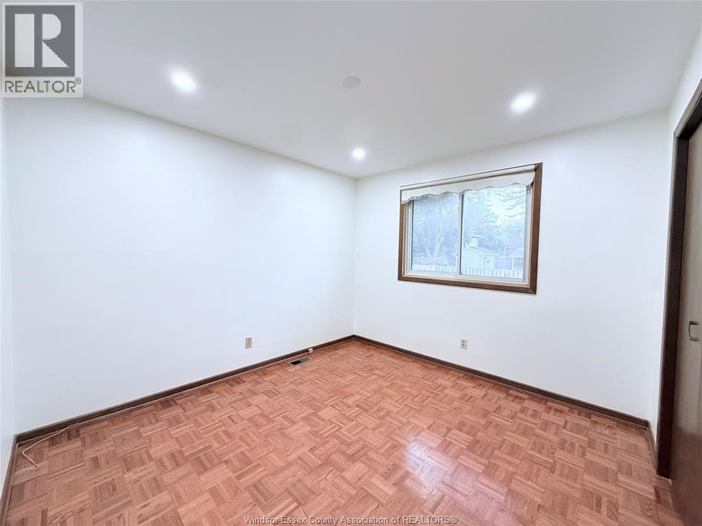 UPPER-9495 Beachdale, Windsor, ON, N8R 1S4 - 11