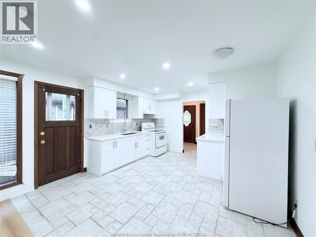 UPPER-9495 Beachdale, Windsor, ON, N8R 1S4 - 6