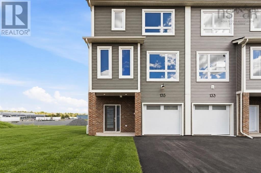 SP03A-135 Stephs Street, Bedford, NS, B4B 0L1