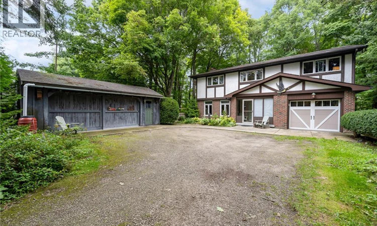 155 Ridge Road E