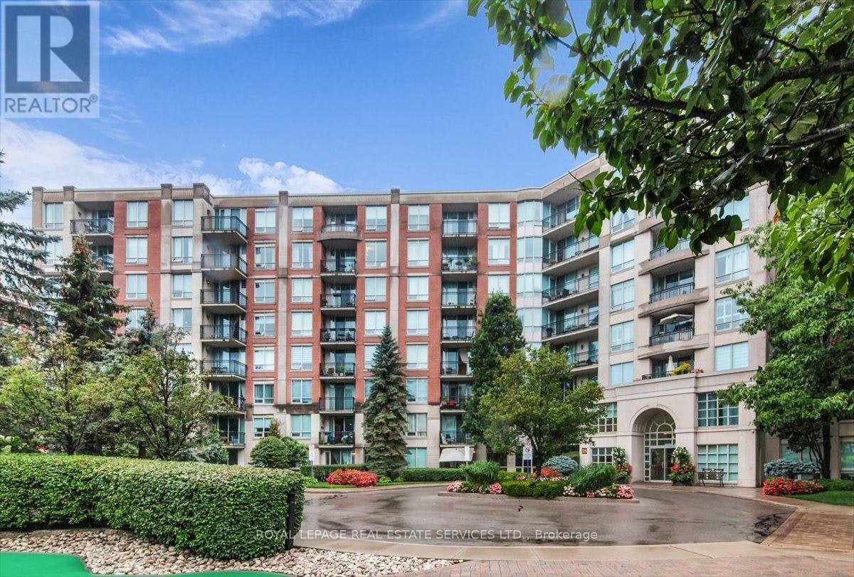 317-28 William Carson Crescent, Toronto, ON, M2P 2H1