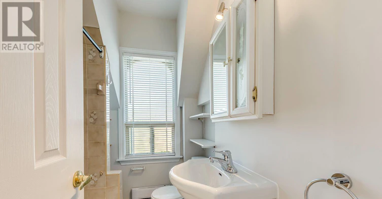 21 Centre Street S, Brampton, ON, L6W 2X7 - 22