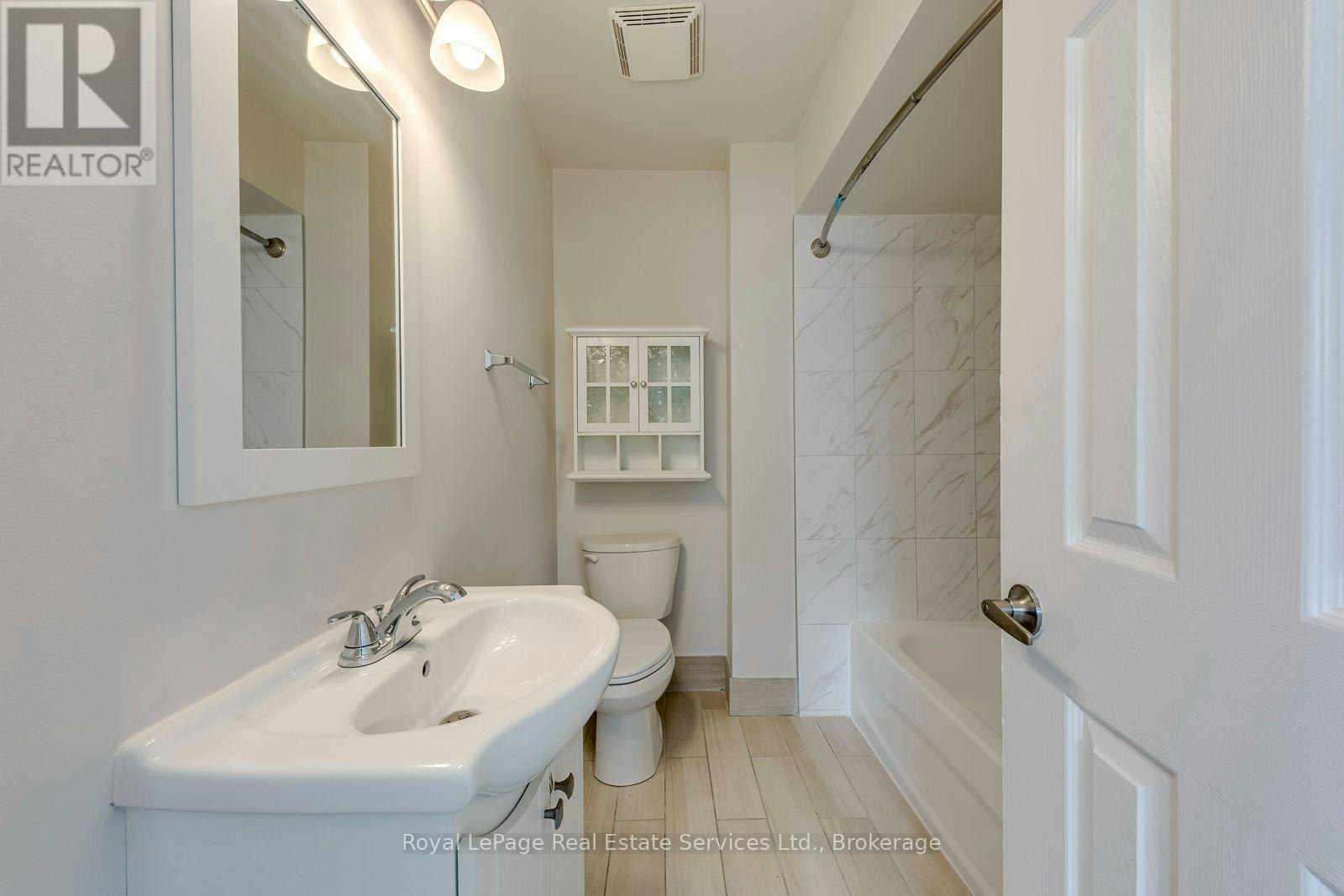 21 Centre Street S, Brampton, ON, L6W 2X7 - 12