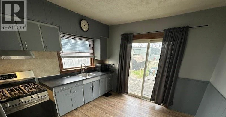 328 John B Avenue, Windsor, ON, N9C 3G2 - 3