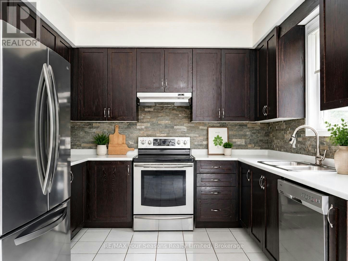 66 Christy Drive, Wasaga Beach, ON, L9Z 0E5 - 10