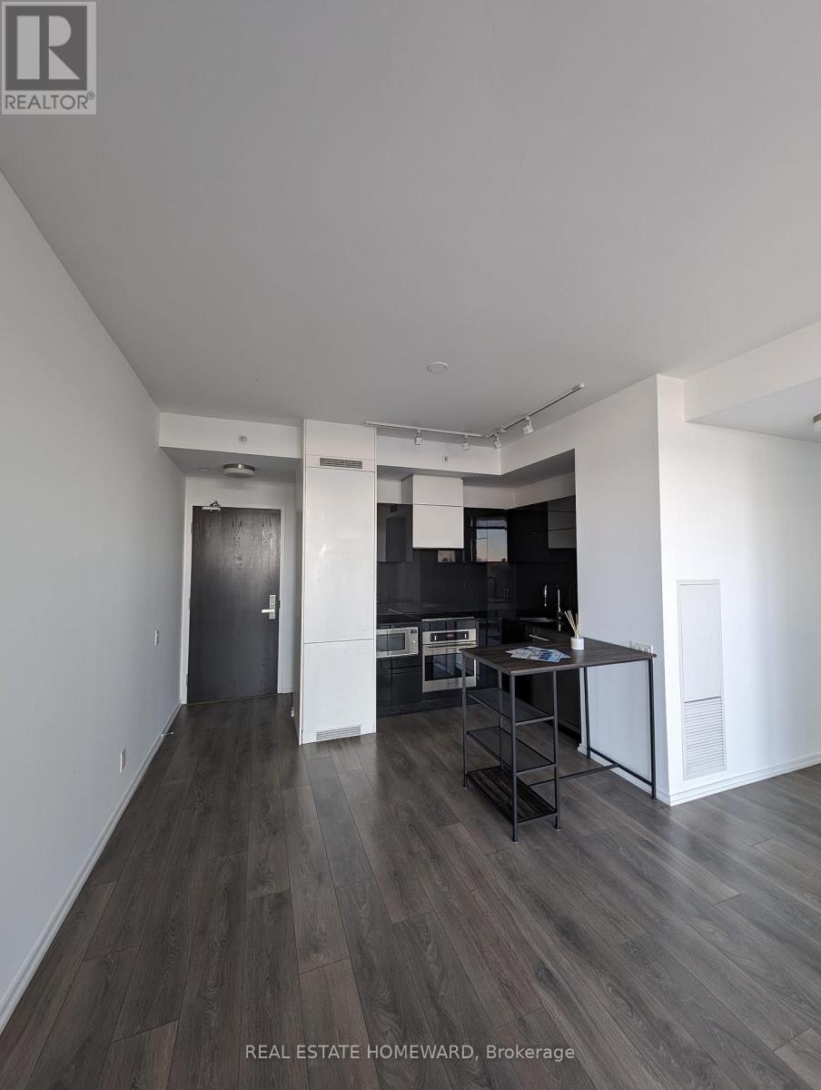 1901-125 Peter Street, Toronto, ON, M5V 0M2 - 4