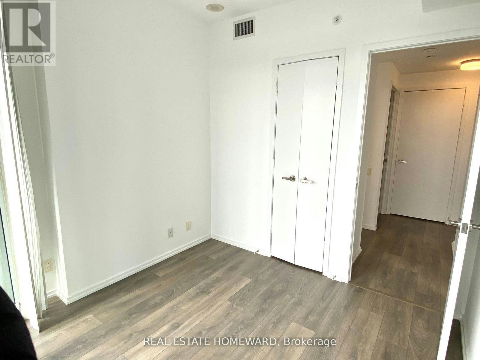 1901-125 Peter Street, Toronto, ON, M5V 0M2 - 20