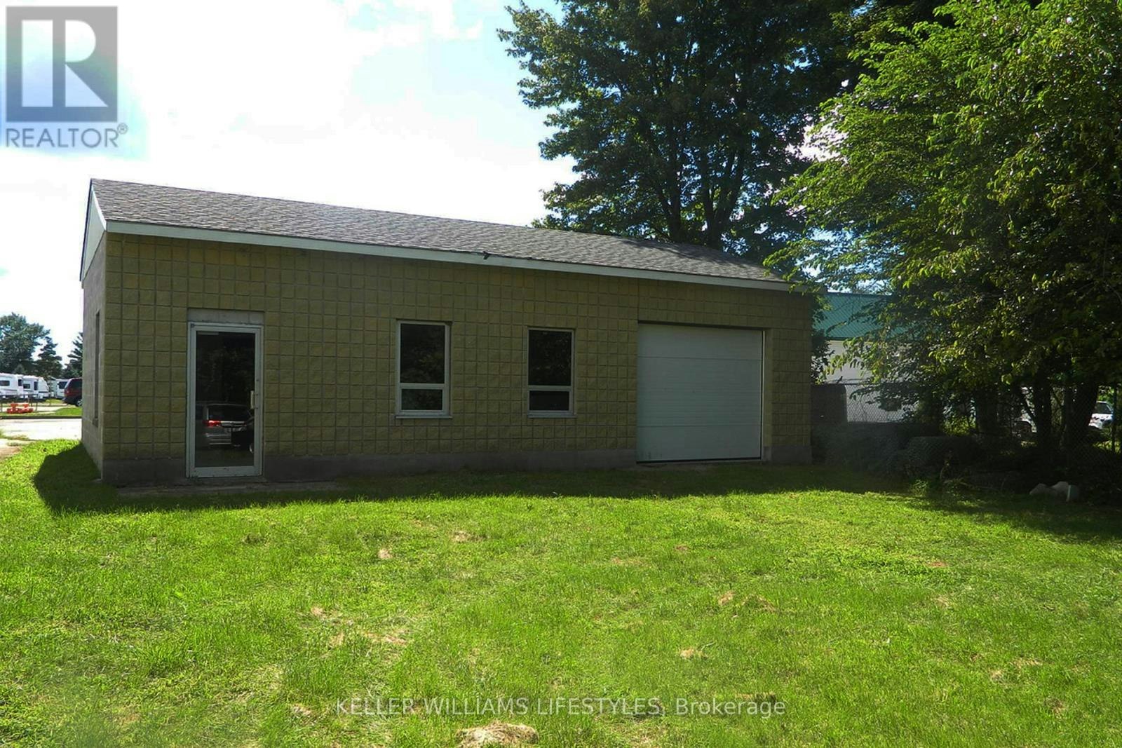 1A York Street, Newbury, ON, N0L 1Z0