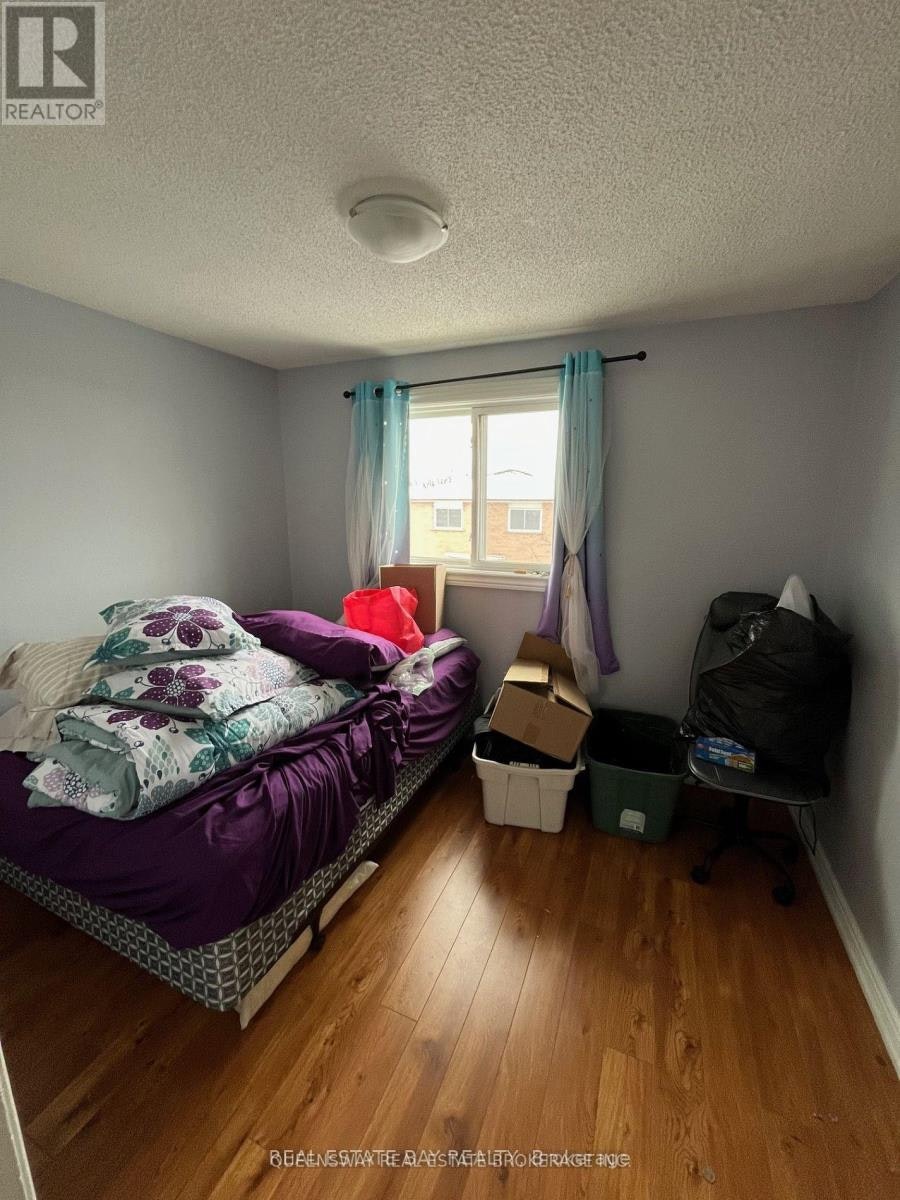 64 Provence Trail, Toronto, ON, M9V 5A4 - 11