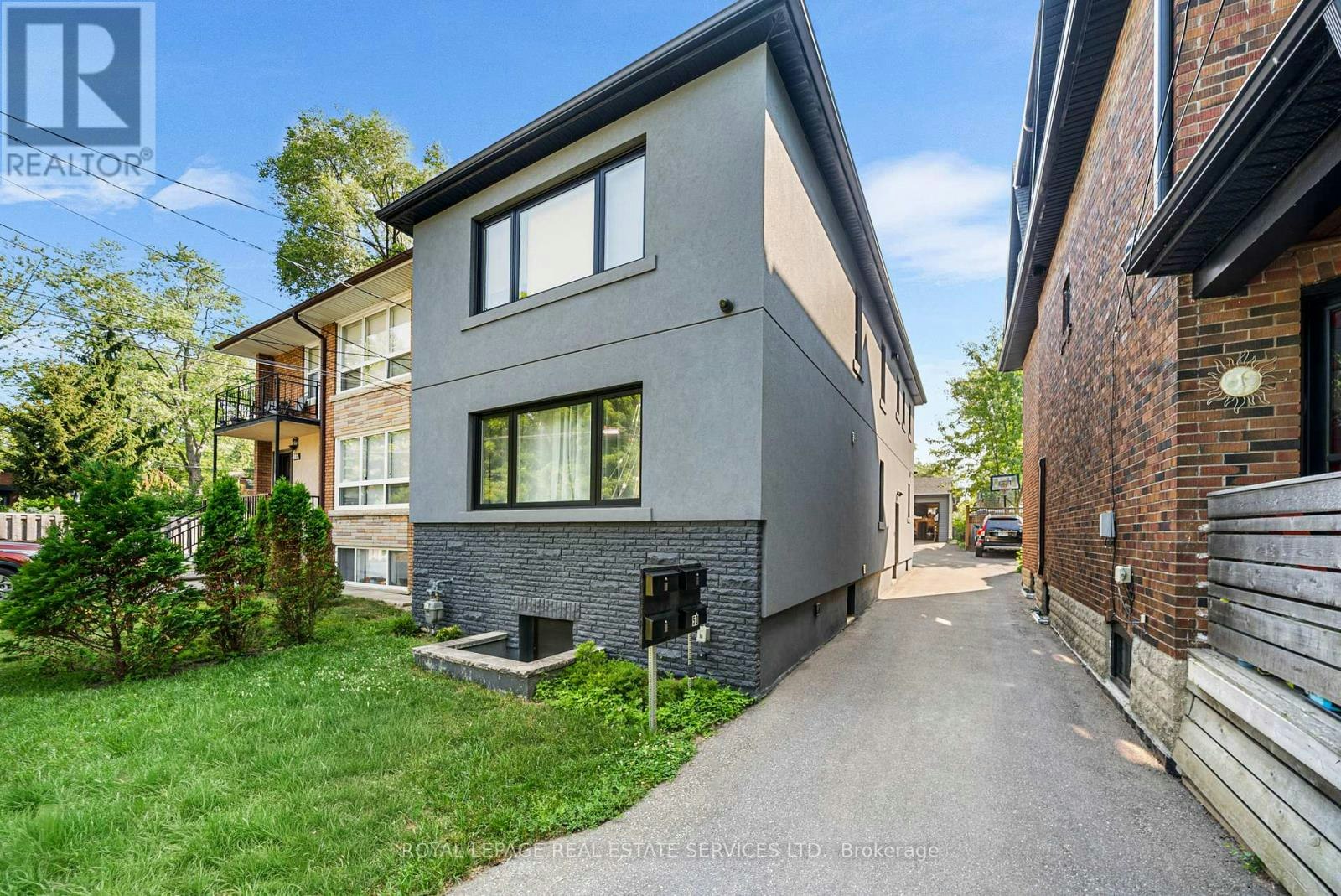 50 Arcadian Circle, Toronto, ON, M8W 2Y9