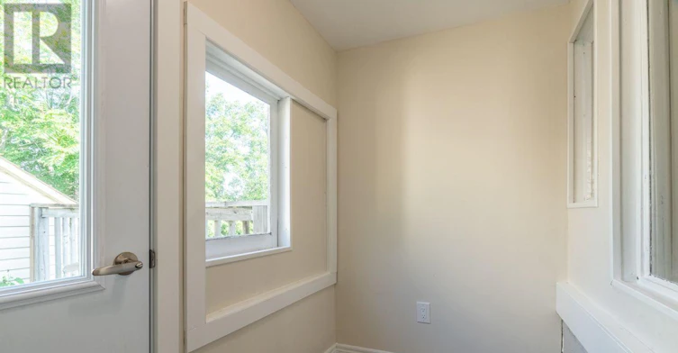 124 Gladstone Avenue, Hamilton, ON, L8M 2H9 - 6