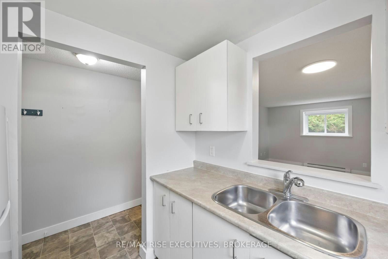118-580 Armstrong Road, Kingston, ON, K7M 8M3 - 22