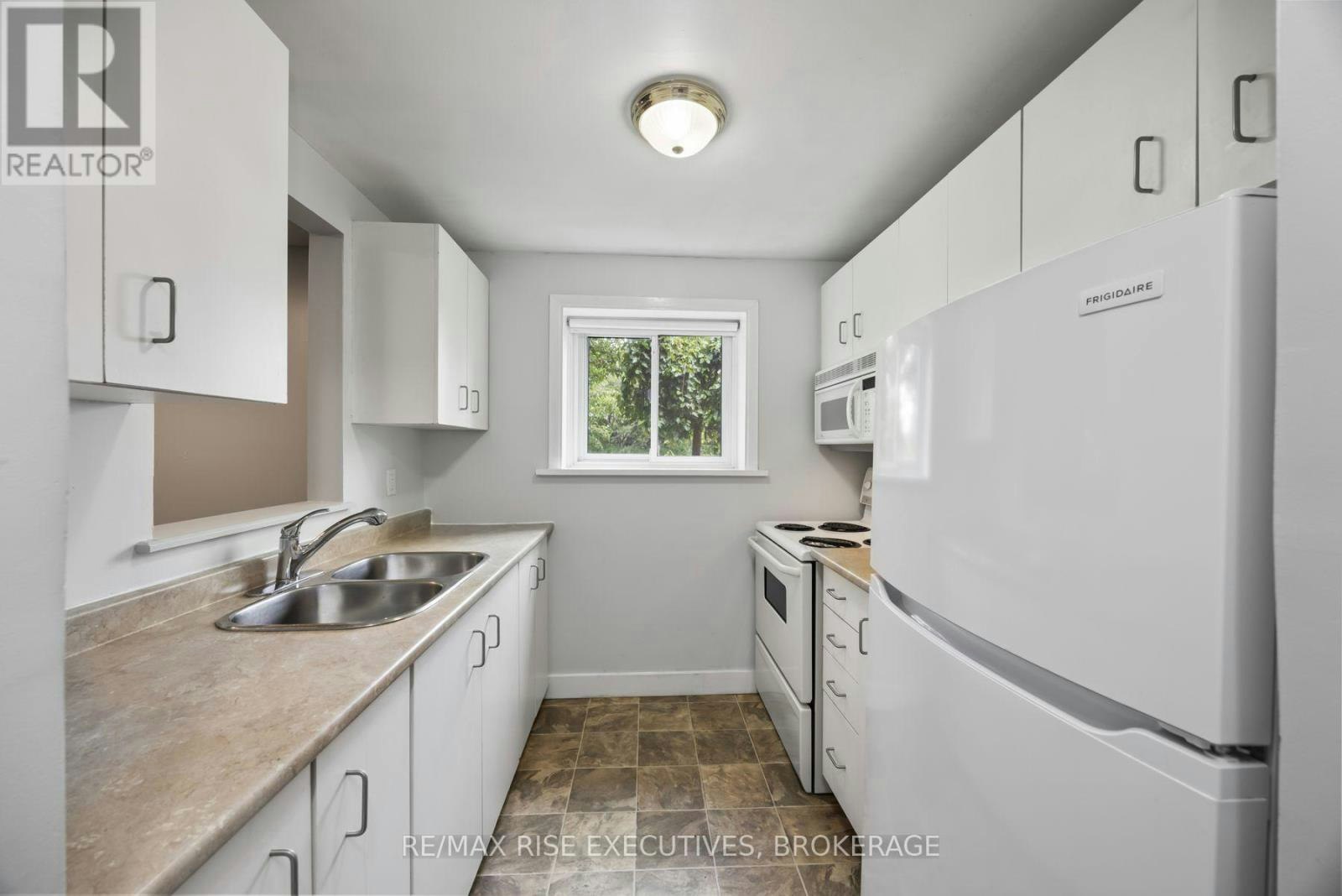 118-580 Armstrong Road, Kingston, ON, K7M 8M3 - 19