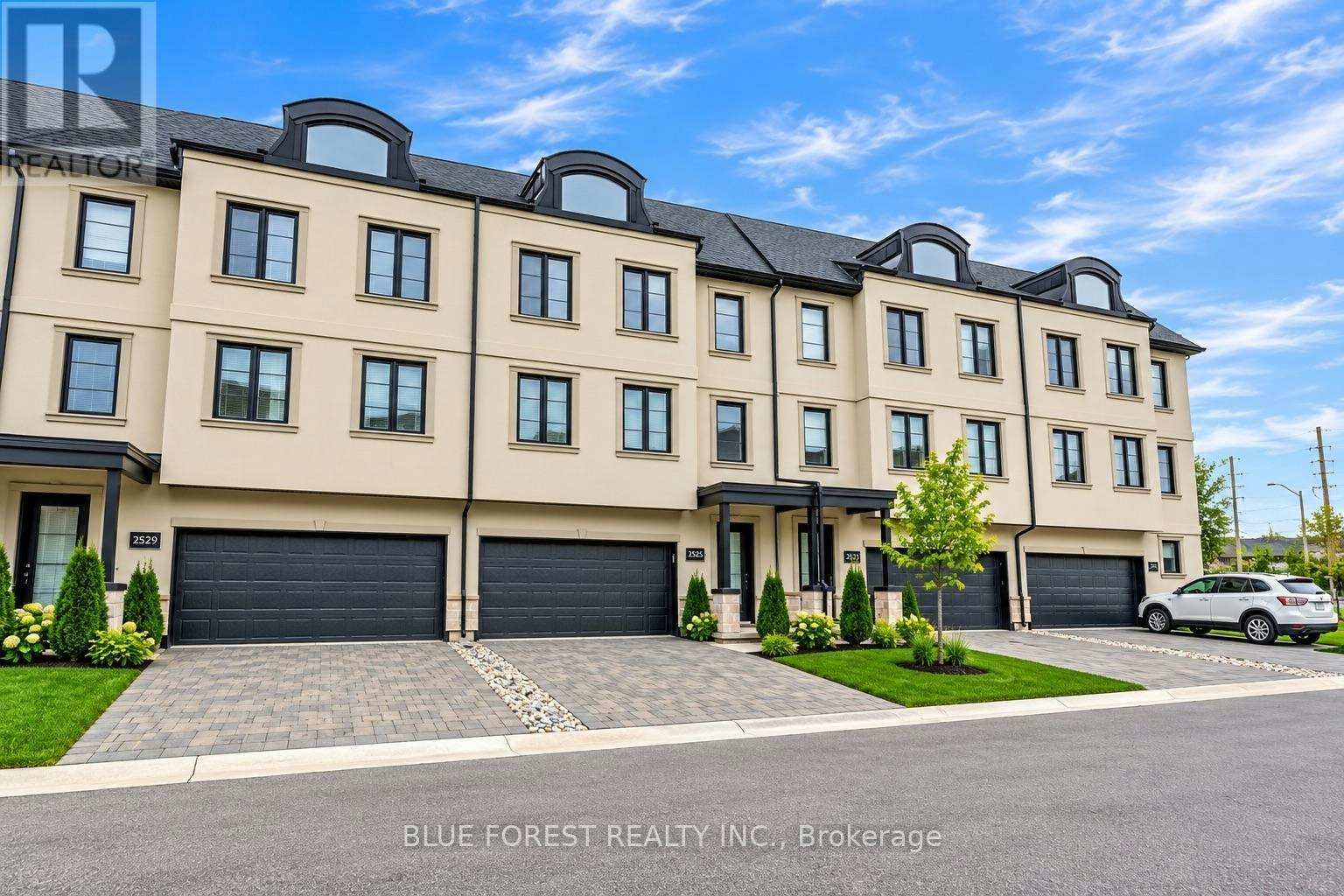 33-2525 Meadowlands Way, London, ON, N6G 2N1