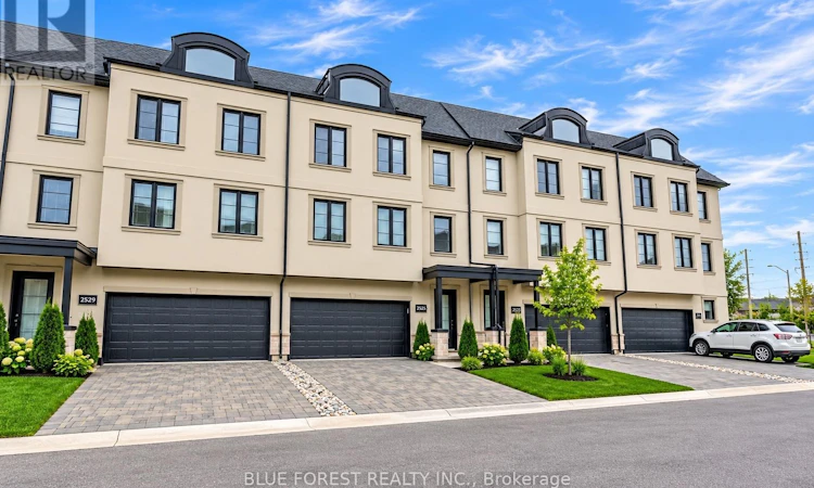33-2525 Meadowlands Way
