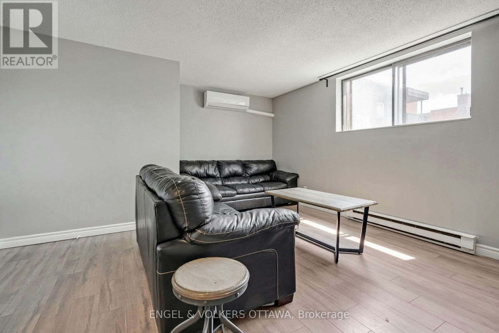 A-472 Rideau Street, Ottawa, ON, K1N 5Z4 - 3