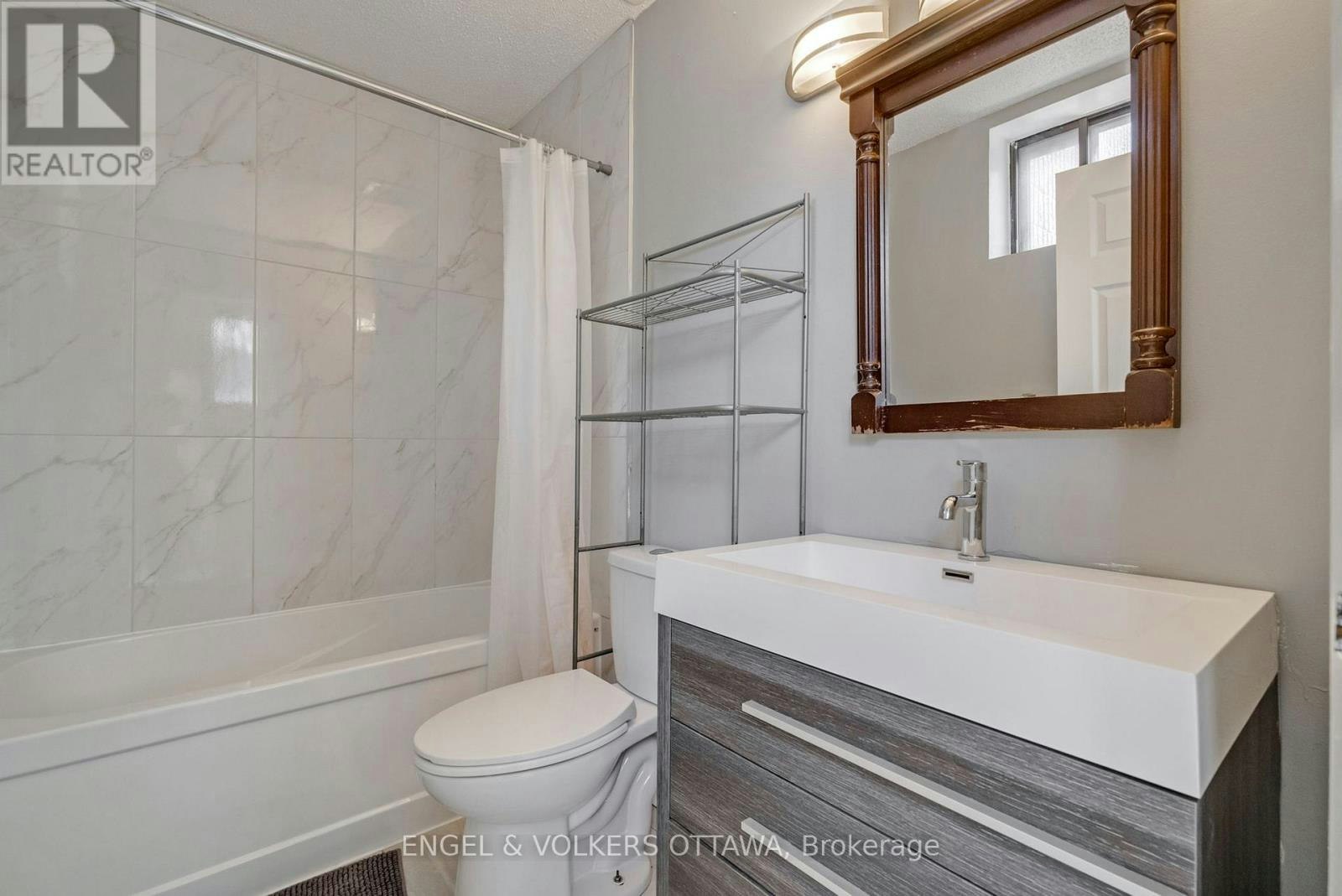 A-472 Rideau Street, Ottawa, ON, K1N 5Z4 - 11