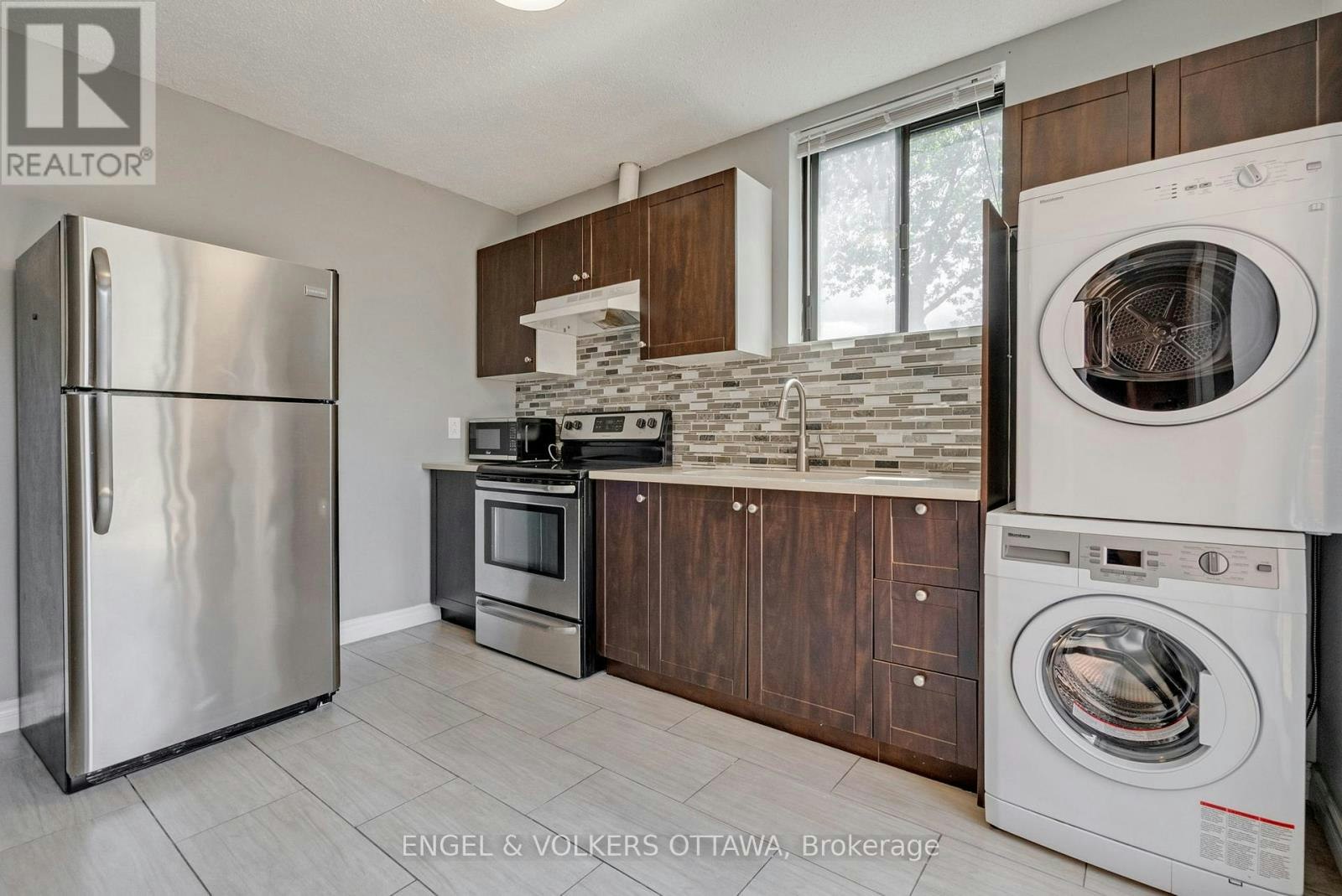 A-472 Rideau Street, Ottawa, ON, K1N 5Z4 - 10
