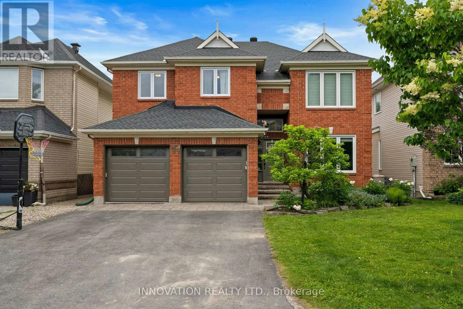 11 Bracewood Way, Ottawa, ON, K2J 4Y3