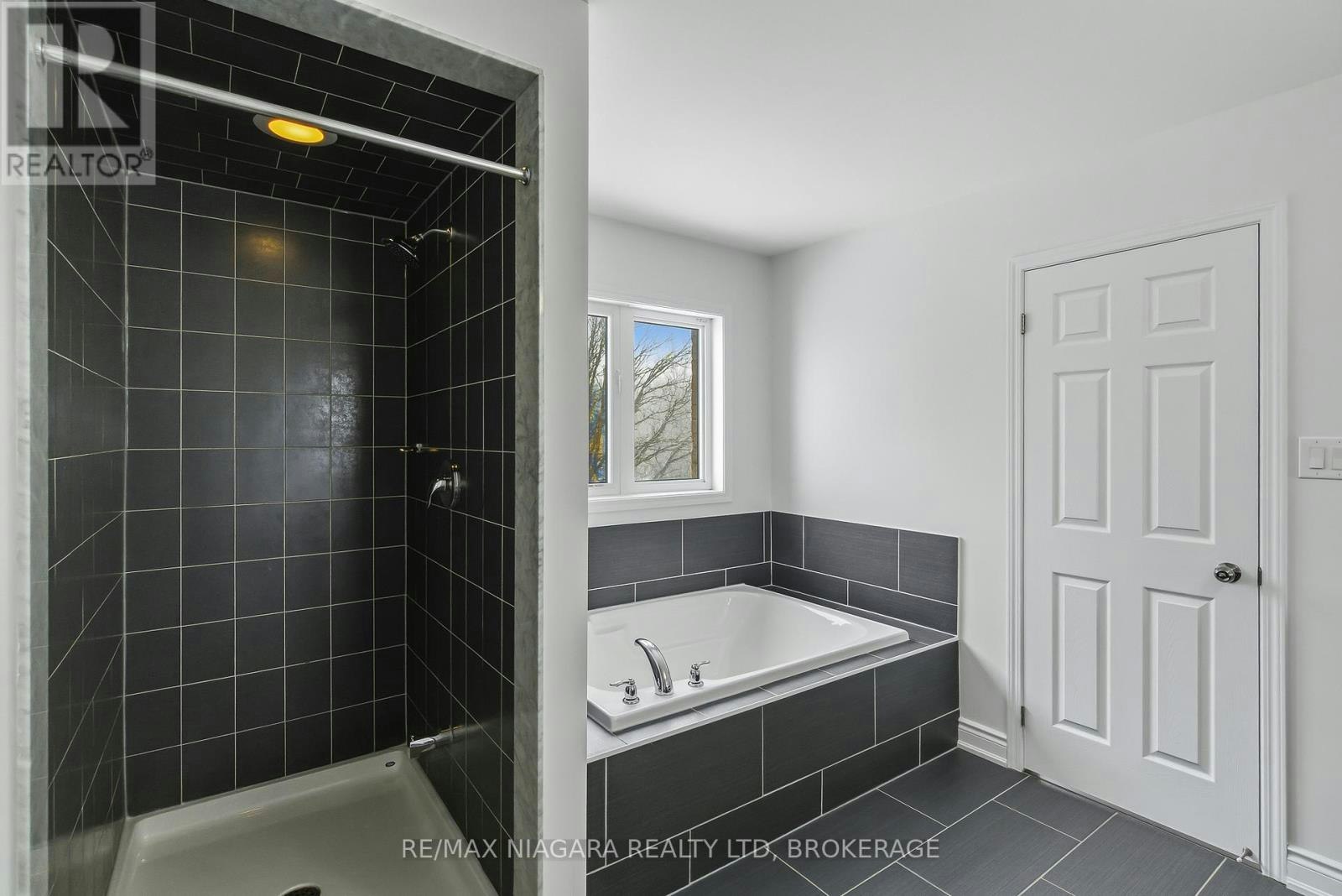 8139 Buckeye Crescent, Niagara Falls, ON, L2H 2Y6 - 34