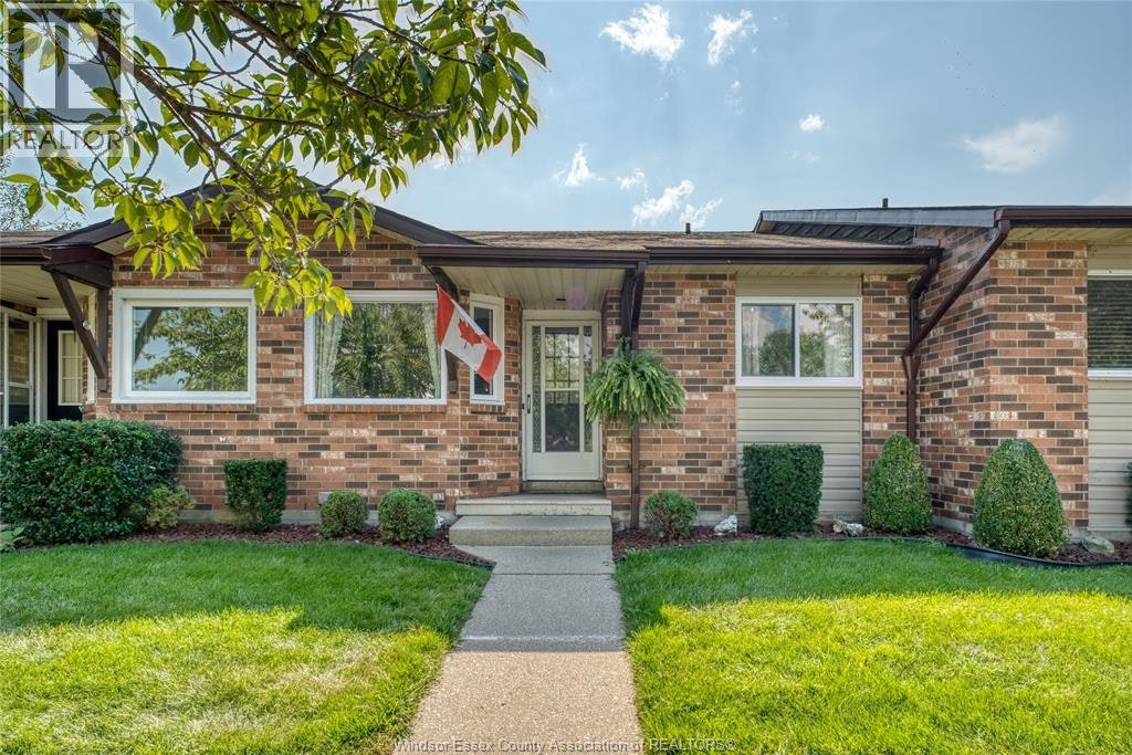 20-7 Cherry Lane, Leamington, ON, N8H 5A5