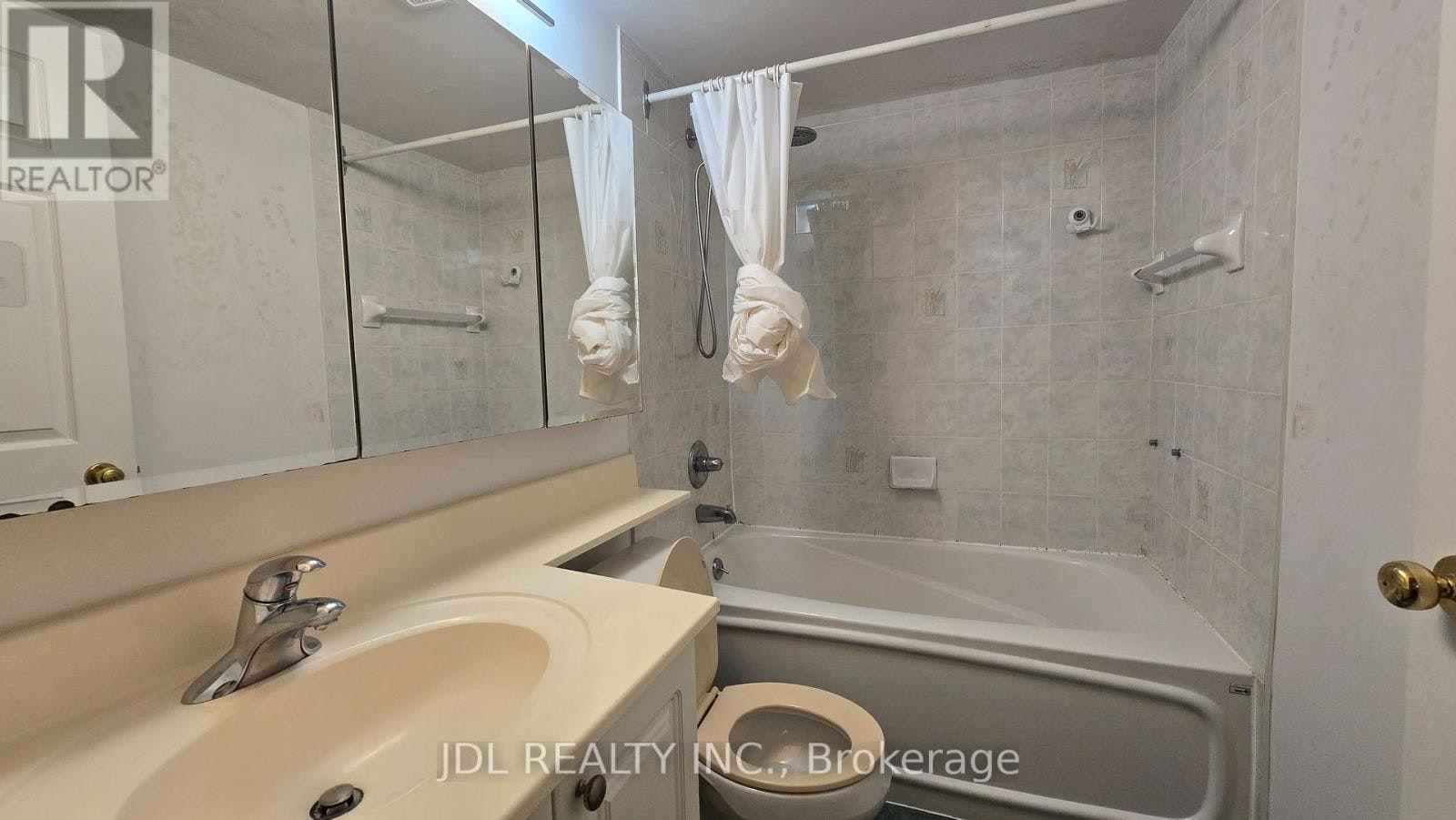 1206-889 Bay Street, Toronto, ON, M5S 3K5 - 7