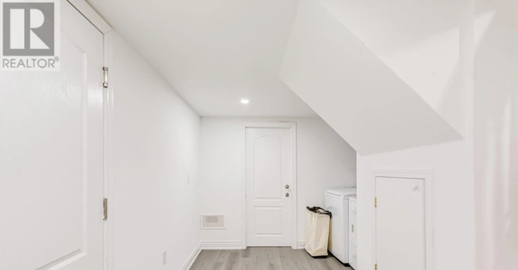 LOWER-24 Skelmore Crescent, Toronto, ON, M3A 2G8 - 17