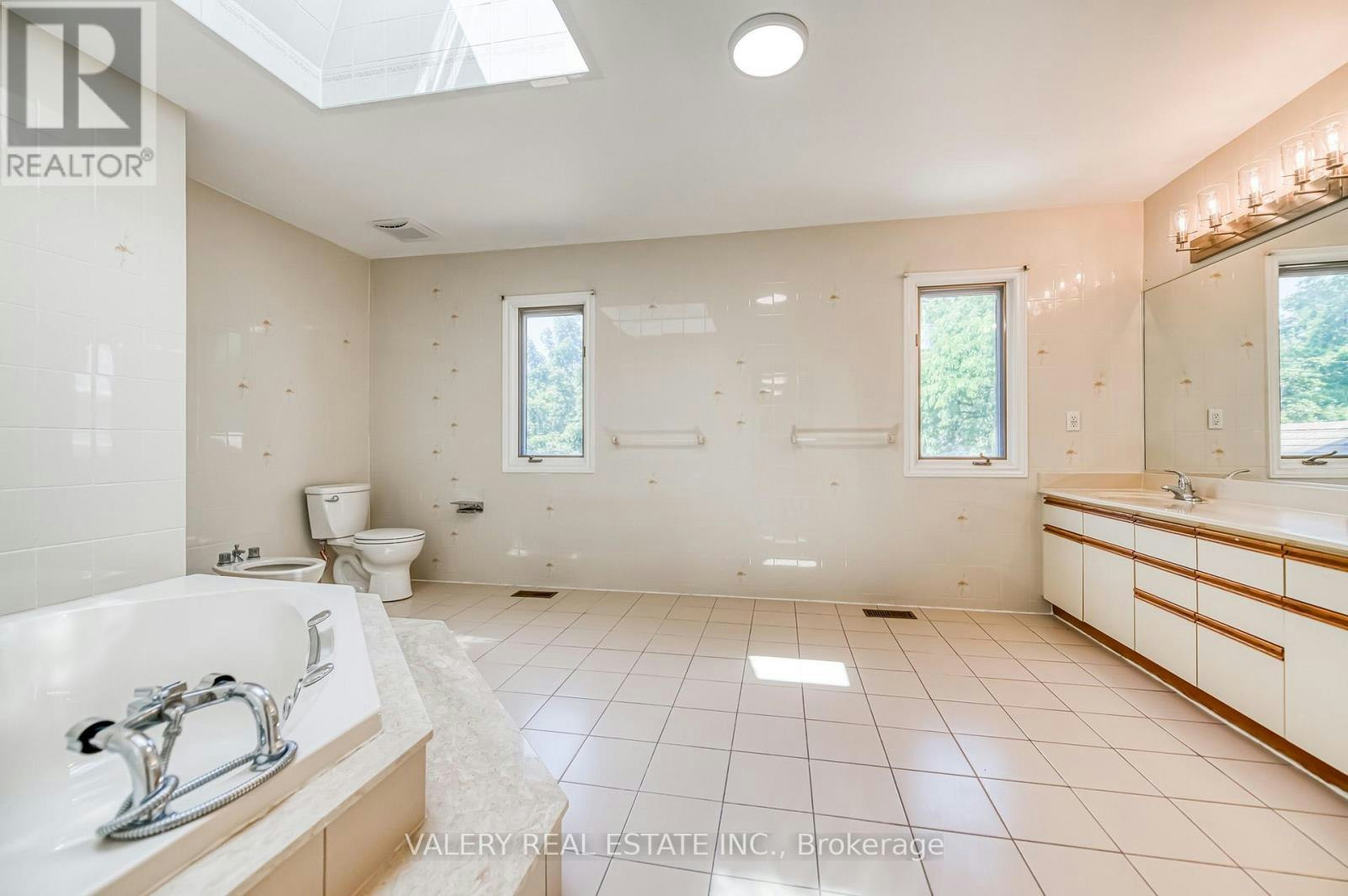 163 Holmes Avenue, Toronto, ON, M2N 4M7 - 21
