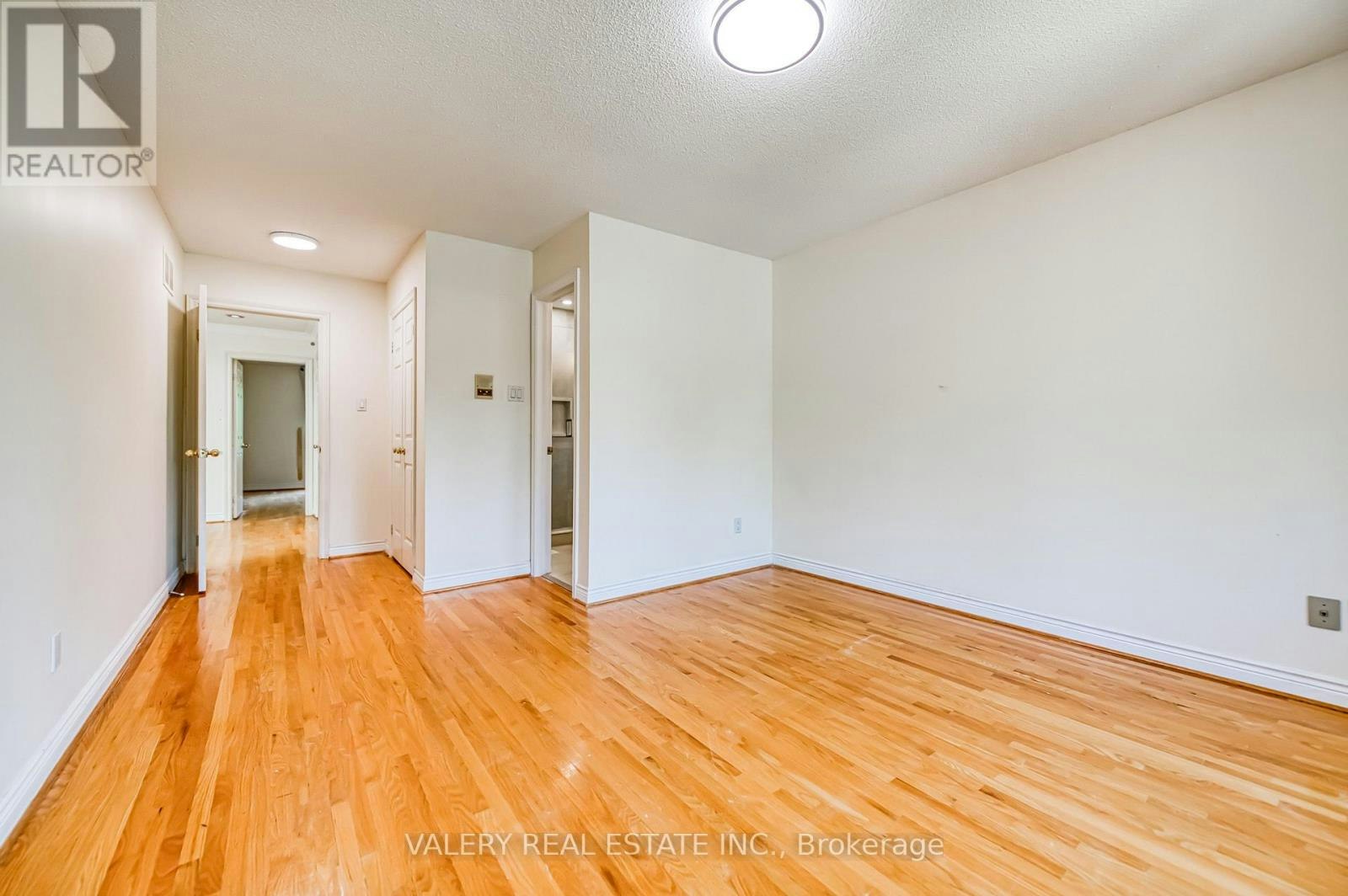 163 Holmes Avenue, Toronto, ON, M2N 4M7 - 28