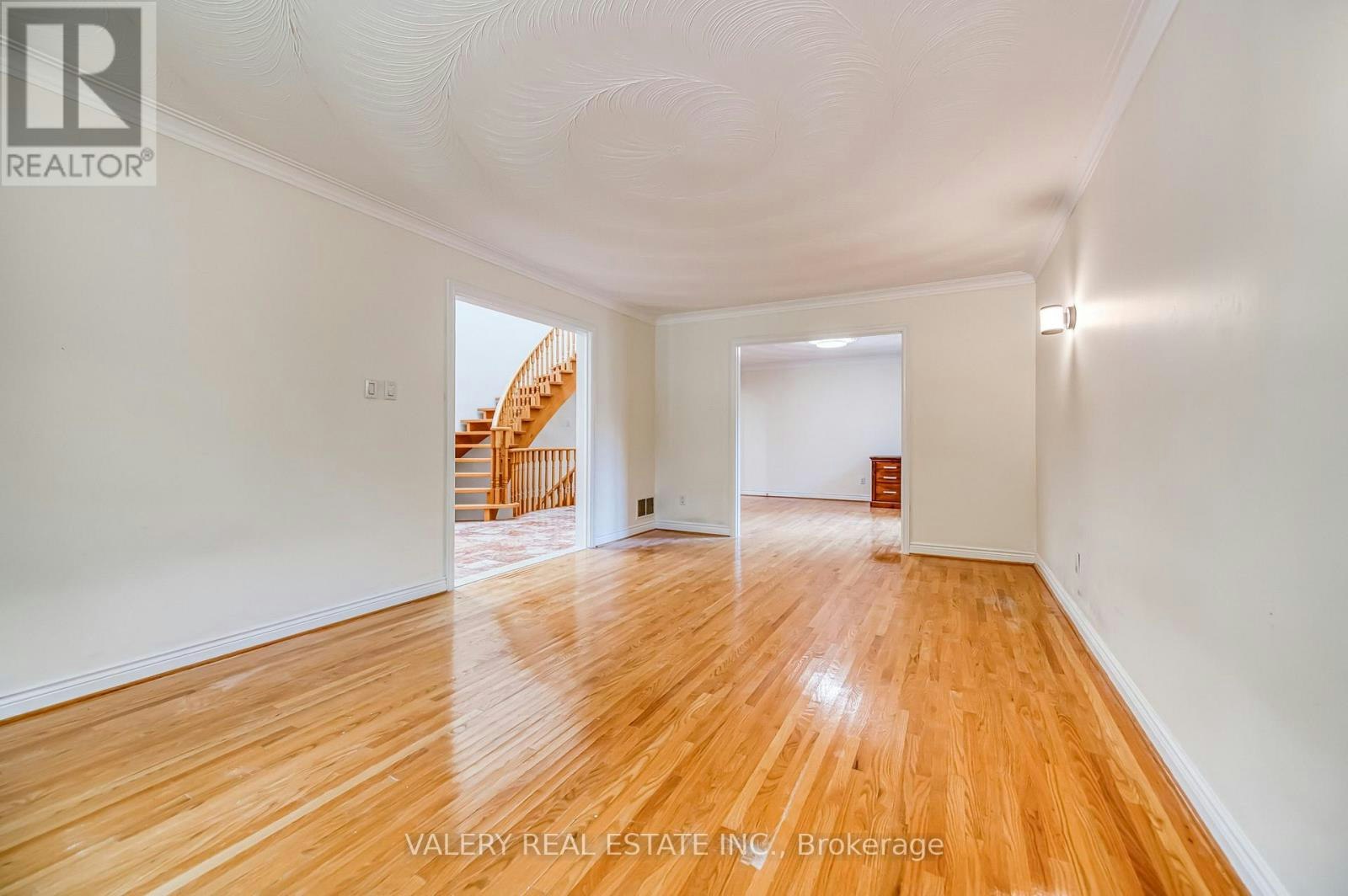 163 Holmes Avenue, Toronto, ON, M2N 4M7 - 6