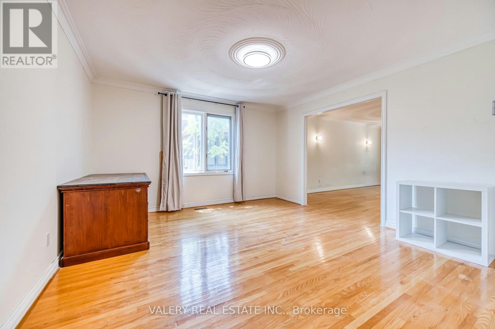163 Holmes Avenue, Toronto, ON, M2N 4M7 - 8