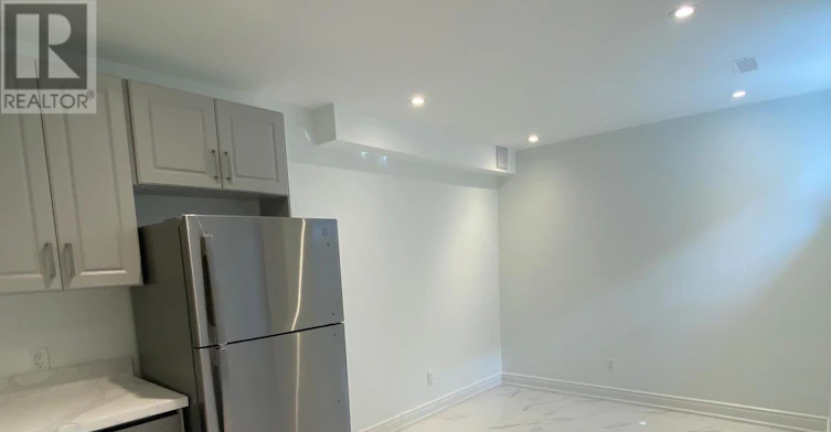 LOWER-9 Queen Victoria Street, Toronto, ON, M4J 1E8 - 5