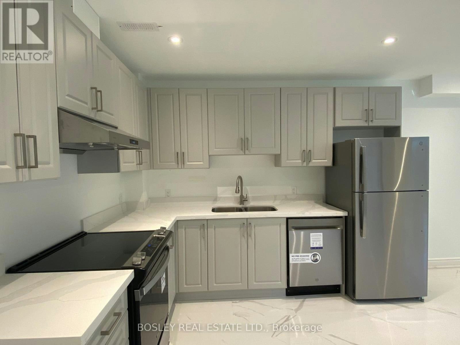 LOWER-9 Queen Victoria Street, Toronto, ON, M4J 1E8 - 2