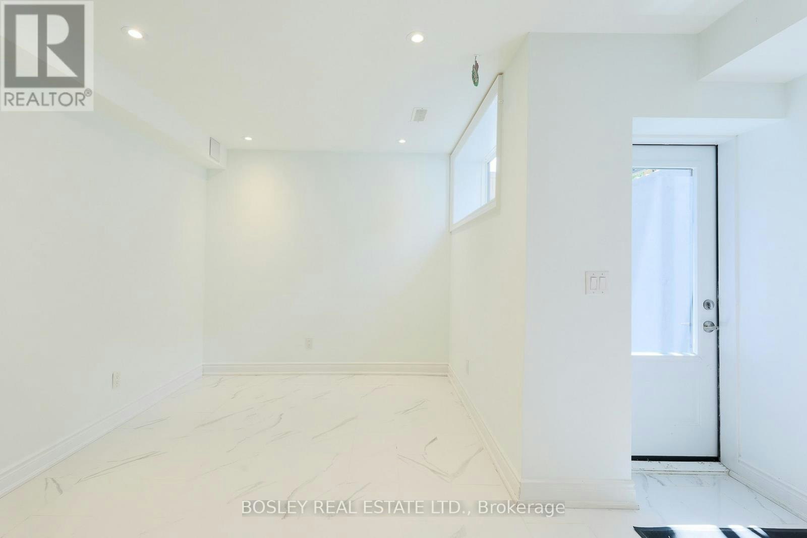 LOWER-9 Queen Victoria Street, Toronto, ON, M4J 1E8 - 6