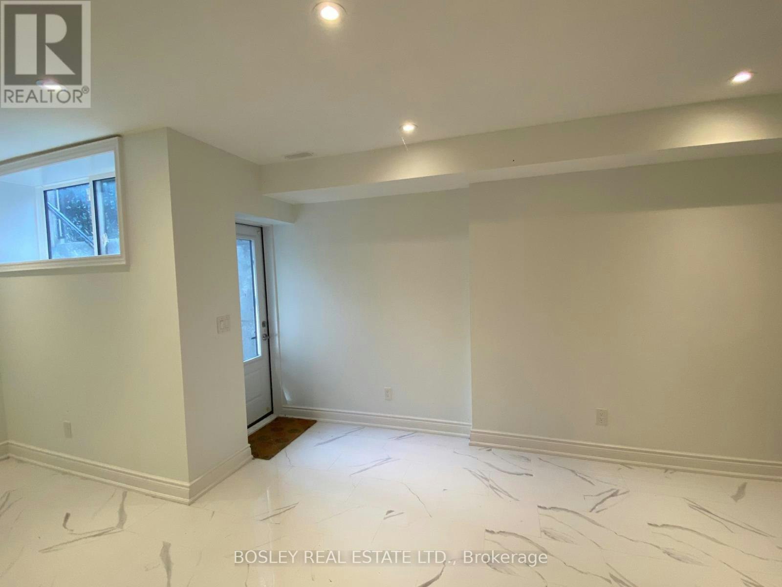 LOWER-9 Queen Victoria Street, Toronto, ON, M4J 1E8 - 8