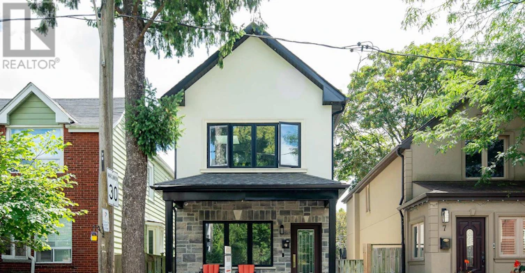 LOWER-9 Queen Victoria Street, Toronto, ON, M4J 1E8 - 18