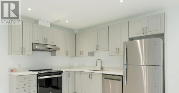 LOWER-9 Queen Victoria Street, Toronto, ON, M4J 1E8 - 9