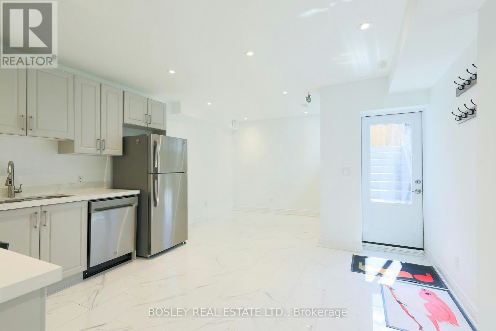 LOWER-9 Queen Victoria Street, Toronto, ON, M4J 1E8 - 5