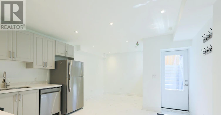 LOWER-9 Queen Victoria Street, Toronto, ON, M4J 1E8 - 5