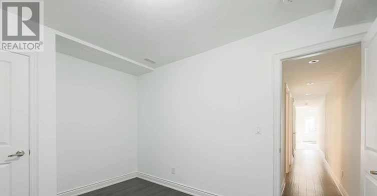 LOWER-9 Queen Victoria Street, Toronto, ON, M4J 1E8 - 15