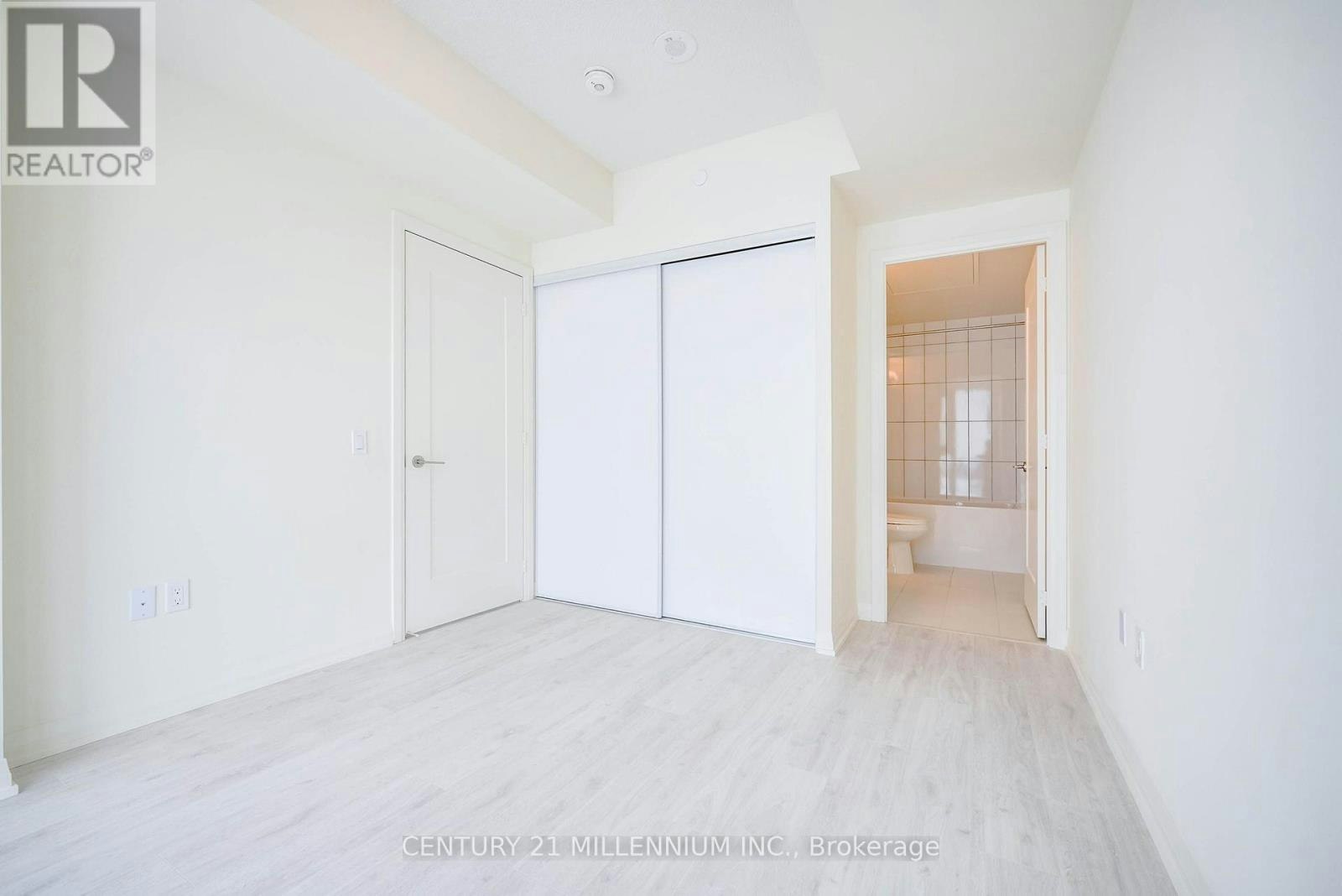 1120-9000 Jane Street, Vaughan, ON, L4K 0M6 - 20